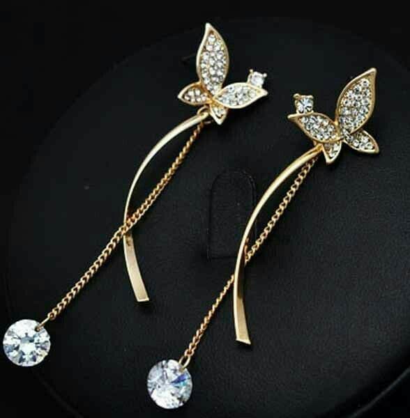 Earring design in Natural and Lab Grown Diamonds, available in gold, silver and rose gold
