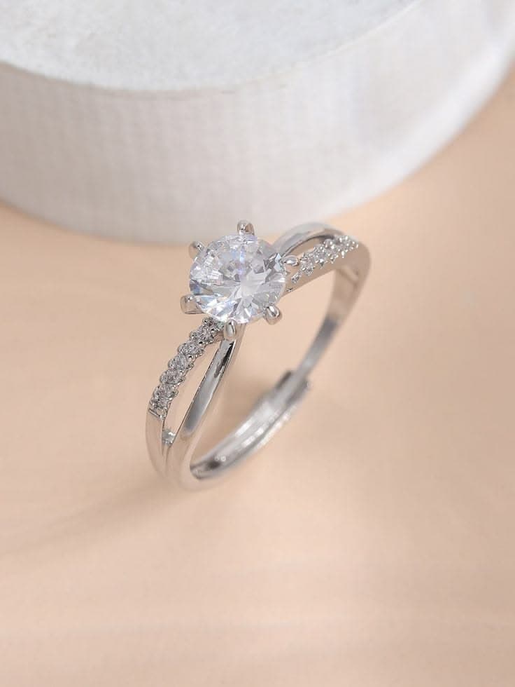 Ring design in 925 and Pure Silver, available in gold, silver and rose gold